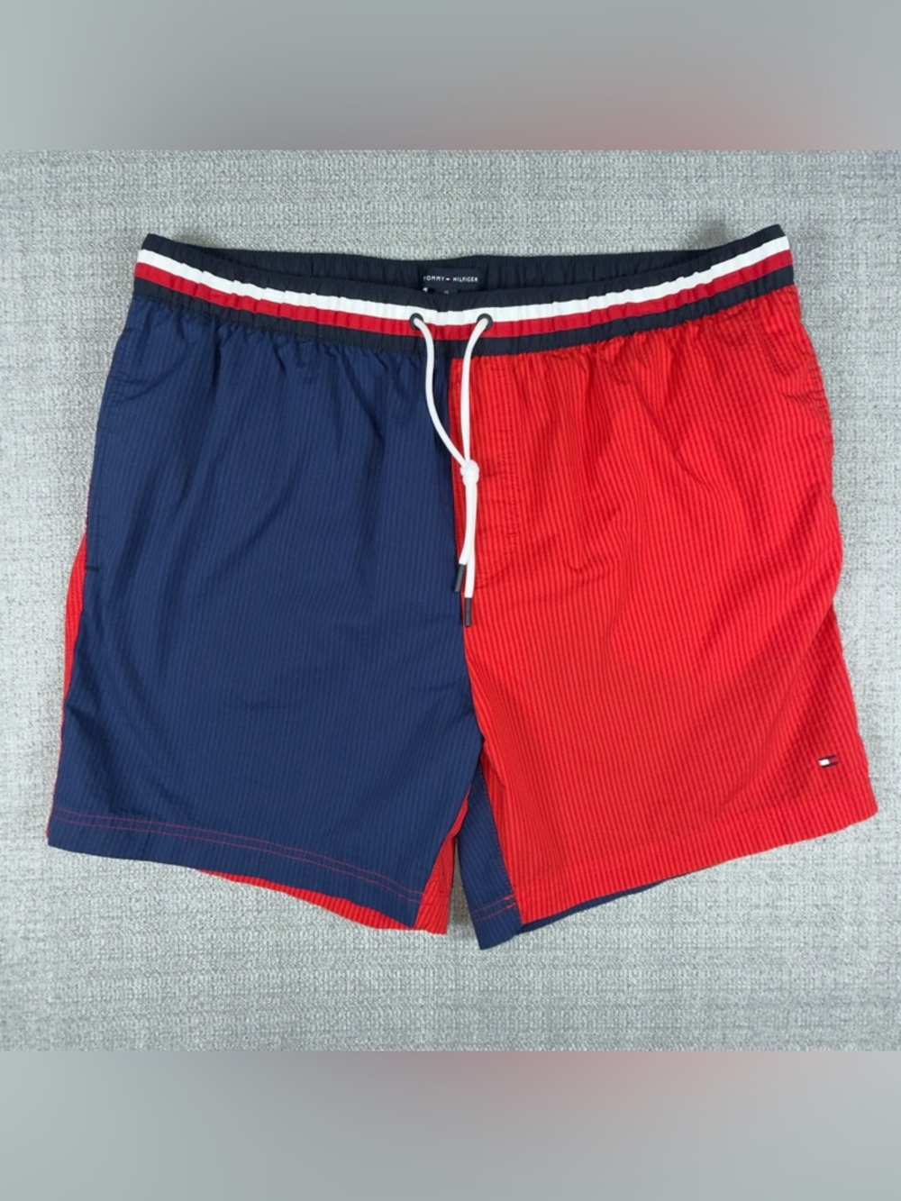 Tommy Hilfiger Men's Navy/Red Color Block Seersucker Stripe 6.5" Swim Trunks